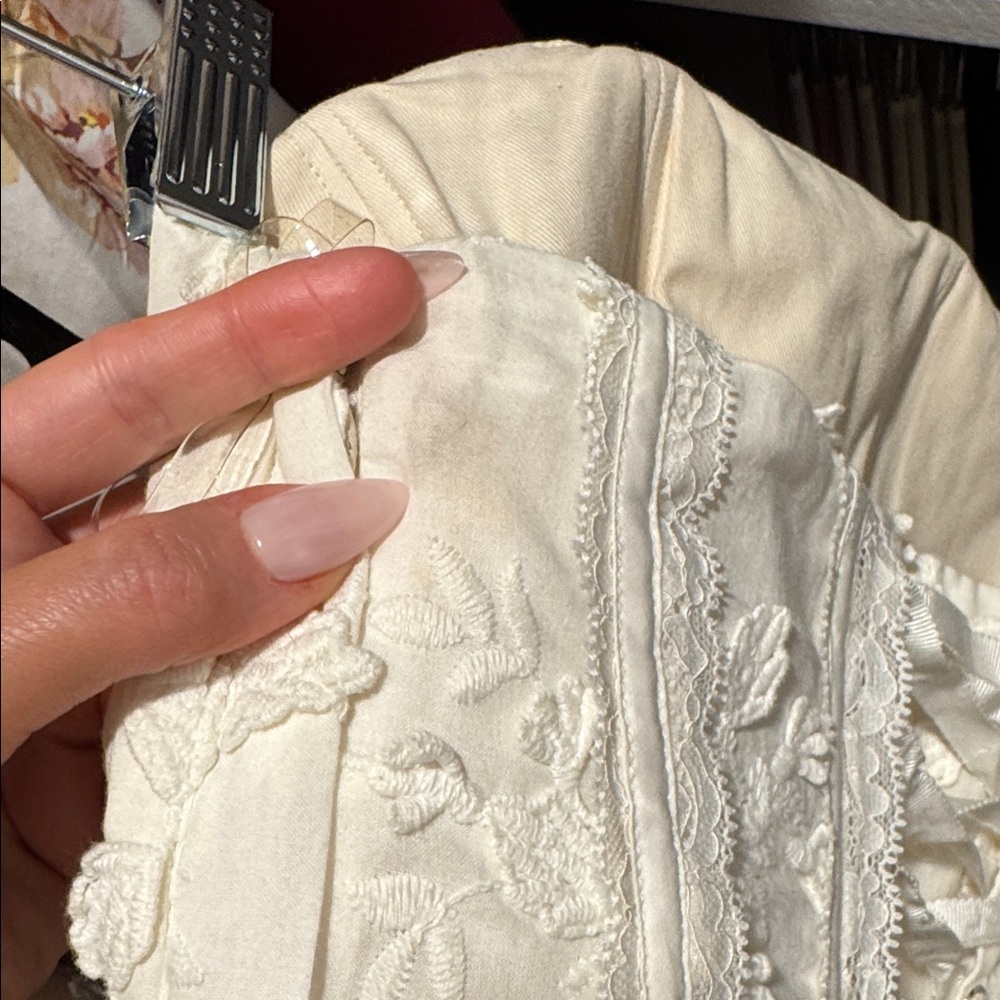 ❌SOLD❌ House of CB Dakota Vintage Ivory Embroidered Strapless Corset - Picture 9 of 13